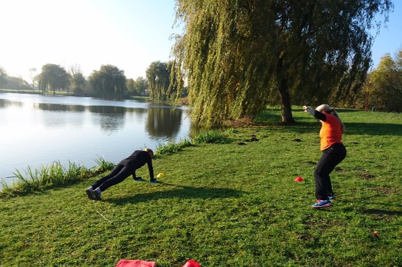 Groepstraining Fysiotherapie buiten Groepstraining zoetermeer buiten