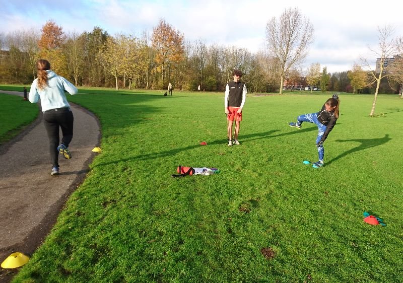 Groepstraining in balans buiten Groepstraining Zoetermeer
