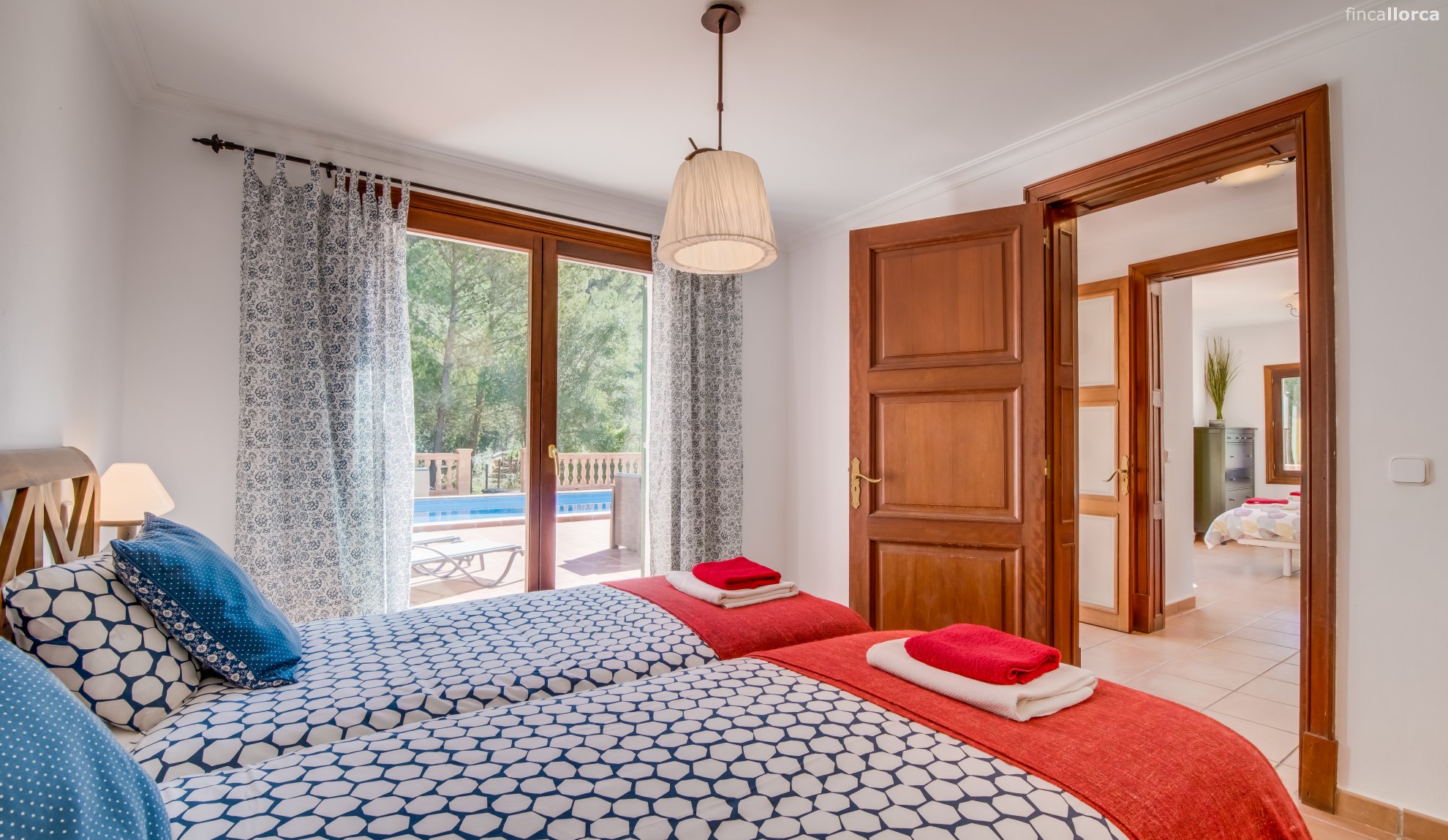 zwembad-kamer-retraite-mallorca zwembad-kamer-retraite-mallorca